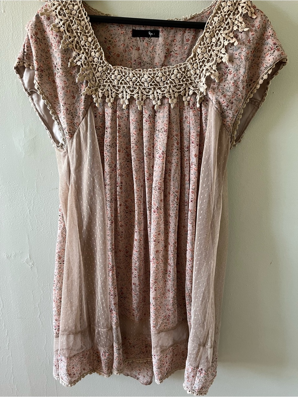 Ryu Blush Floral Crochet-Trim Boho Dress